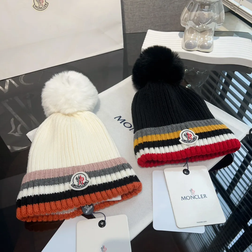 P70 moncler ▪️▫️Winter new style wool knitted wool three-color fur ball hat women's hat ski hat European and American fashion style