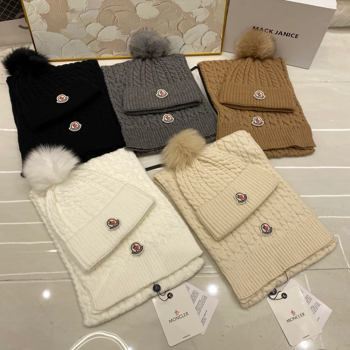 Moncler two-piece set cashmere knitted hat with fox fur ball + scarf🧣