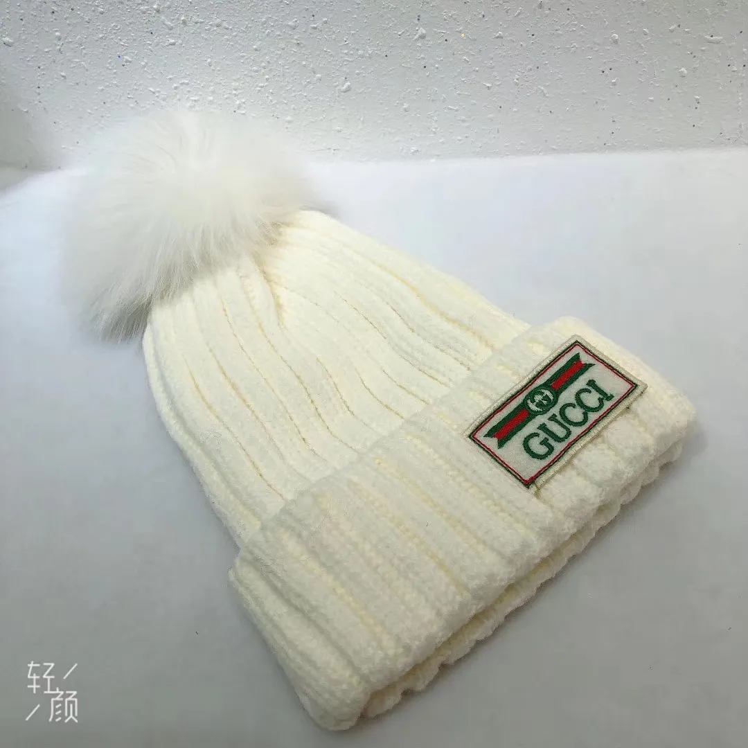 Special P160💛 Comes with dust bag [GUCCI] 2020 autumn and winter counter knitted beanie, super popular 💖 first-class texture, very easy to match on the street!