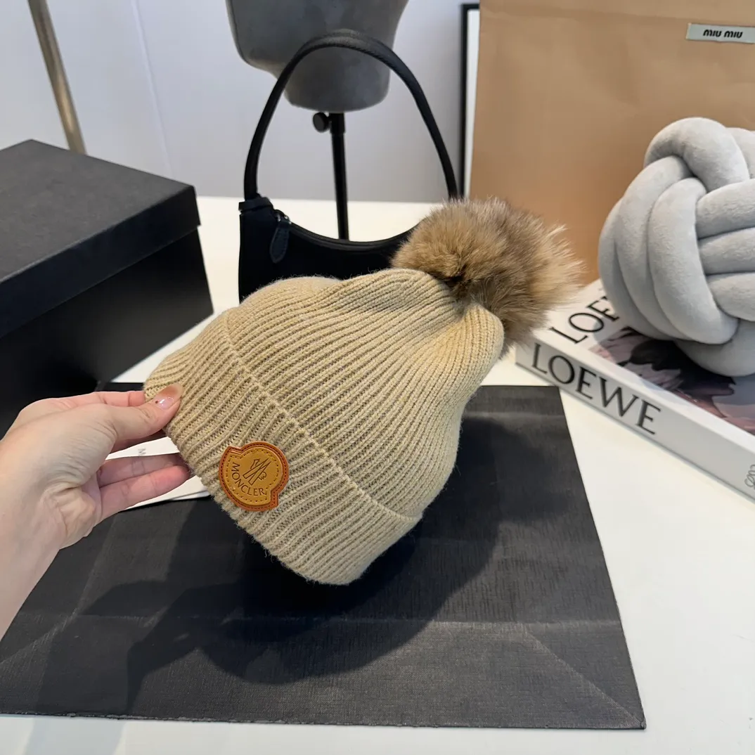 P70 MONCLER2024 new knitted wool ear protection warm hat, order now