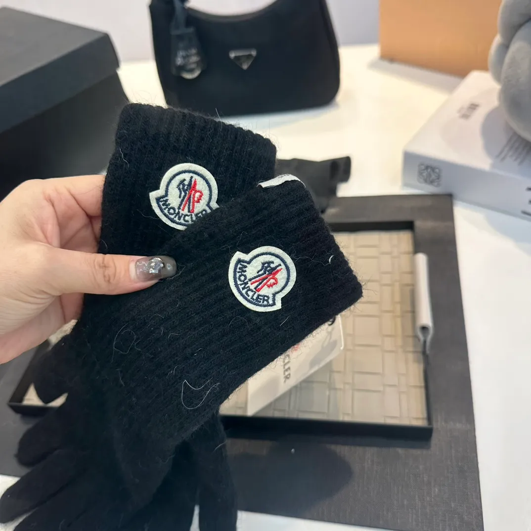 P80 MONCLER Mouth Mouth European New Style🇫🇷【Top Original】Cashmere is delicate and has a unique feel👍Top workmanship💋No detail is spared