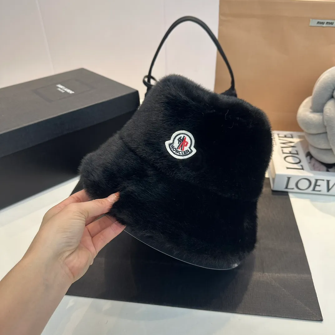 P60 MONCLER, new rabbit fur fisherman hat, super thick and warm, complete with tags