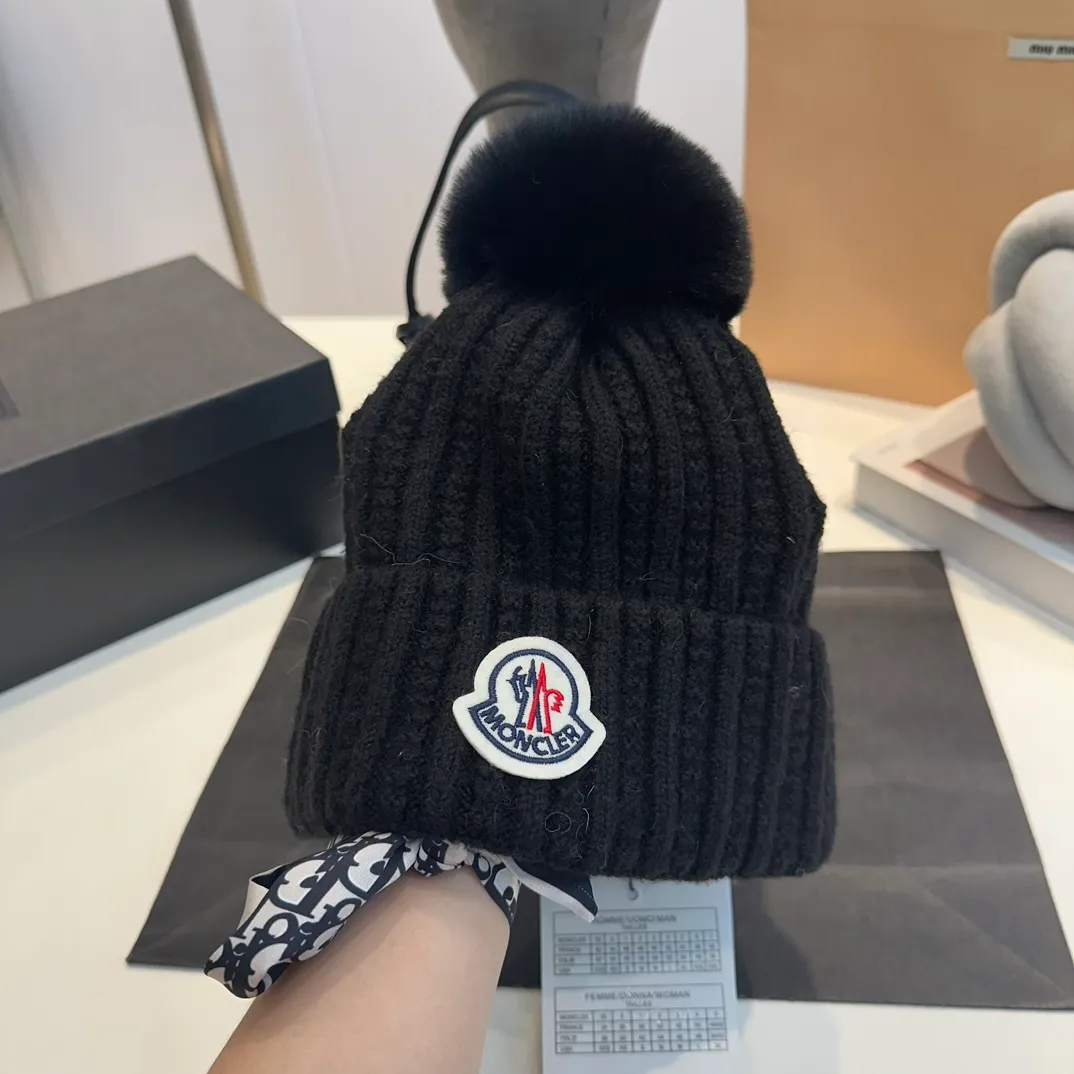 P70 moncler European and American style 2024 autumn and winter new warm wool hat for men and women, universal version wool hat cold hat