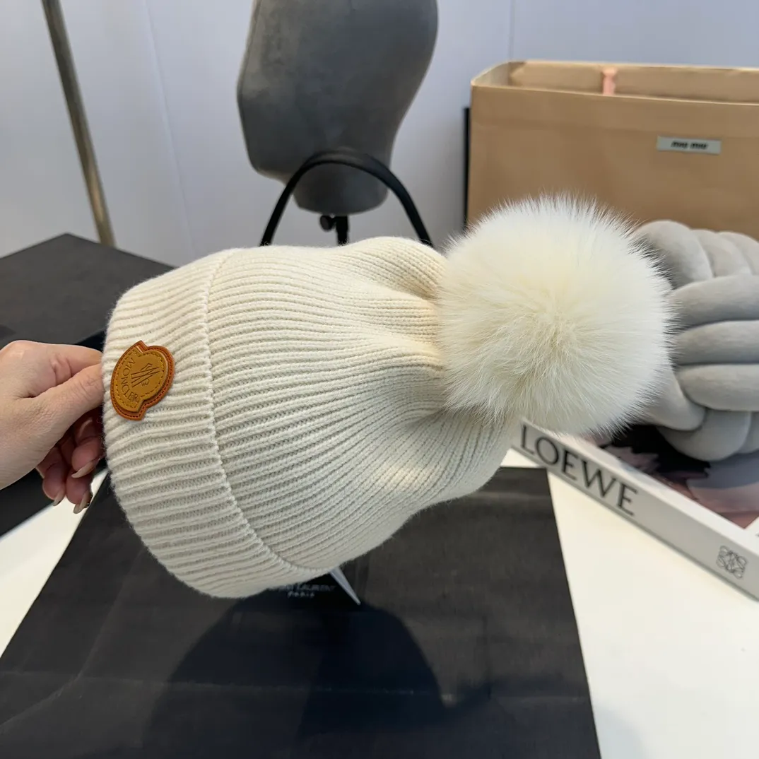 P70 MONCLER2024 new knitted wool ear protection warm hat, order now