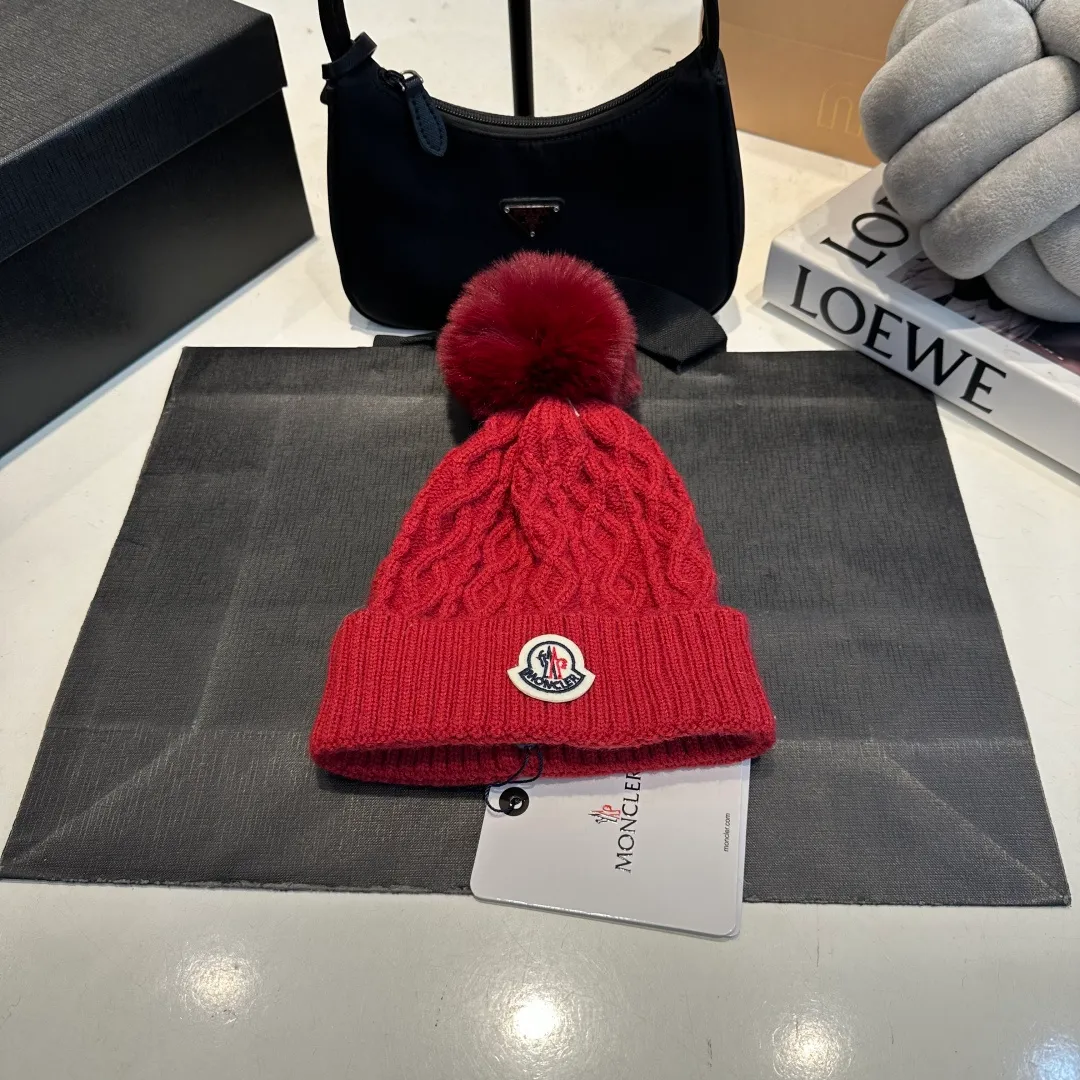 P60 MONCLER 25 autumn new product wool ball ear protection knitted toe wool hat cold hat sweet