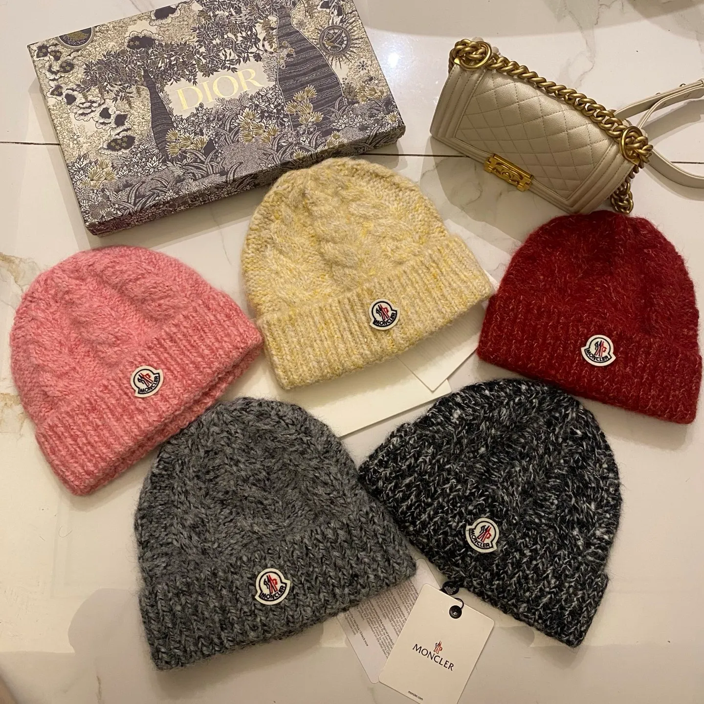 Moncler Mouth Covered Twist Colored Thread Knitted Hat