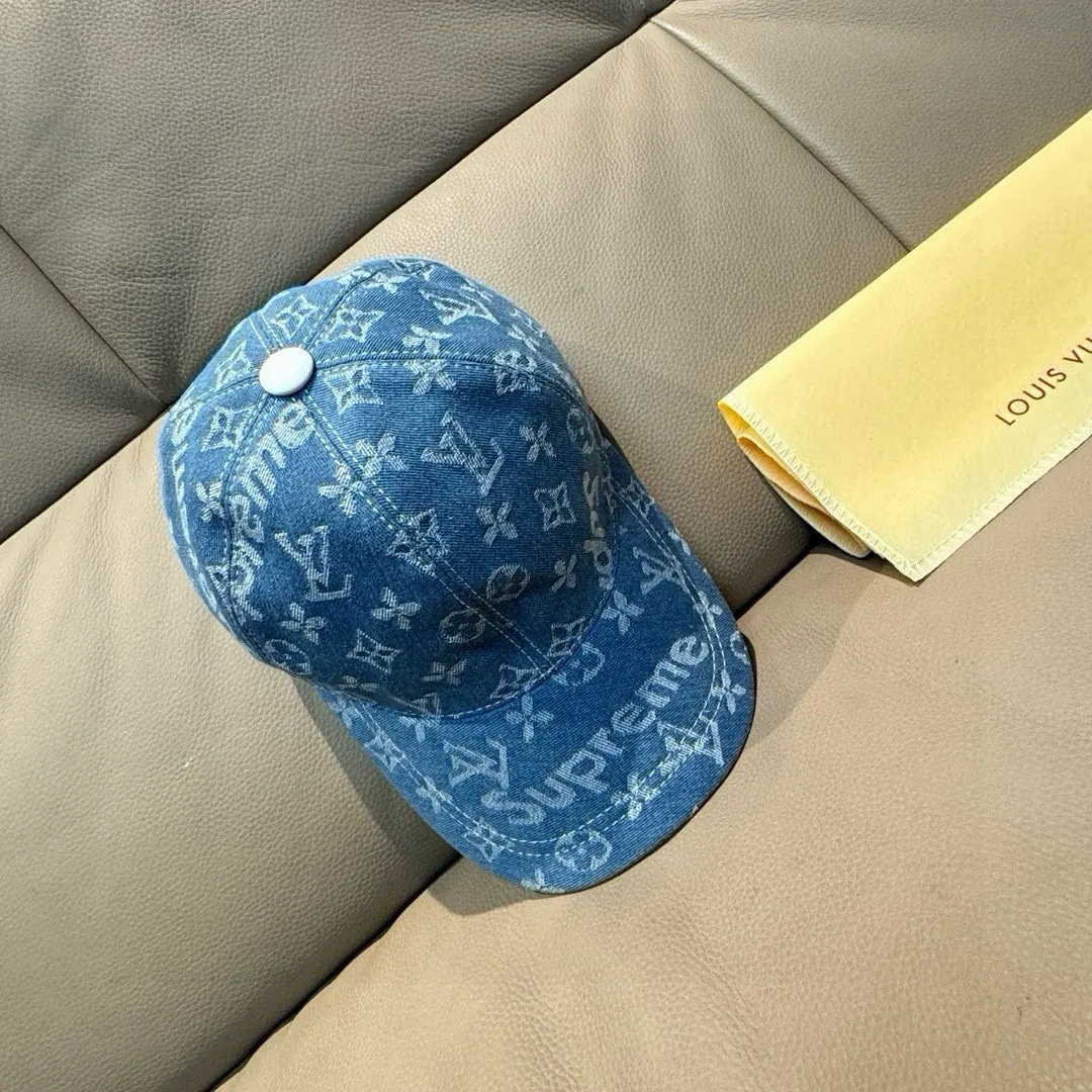 Batch 90, LV*supreme cooperation model, popular original baseball cap, 1:1 mold customization, original jacquard denim fabric + first layer of cowhide, meticulous and perfect workmanship, excellent quality, basic head circumference 56, adjustable patches.