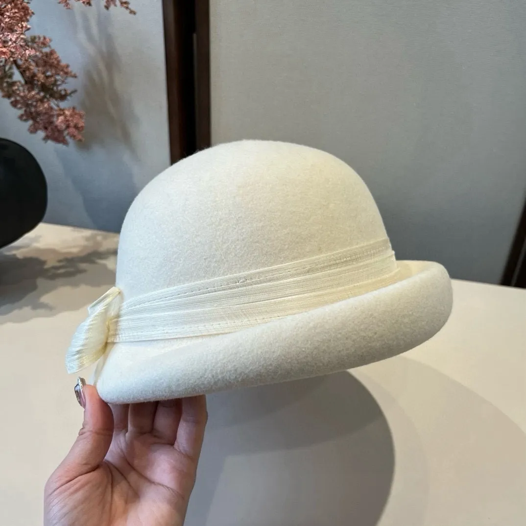 💰220¥ White Valentino new autumn and winter wool basin hat, 100% wool fabric%, head circumference 57cm