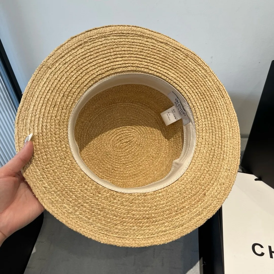 💰240¥ Valentino’s new raffia hat, high-end linen accessory, full of luxury, head circumference 57cm