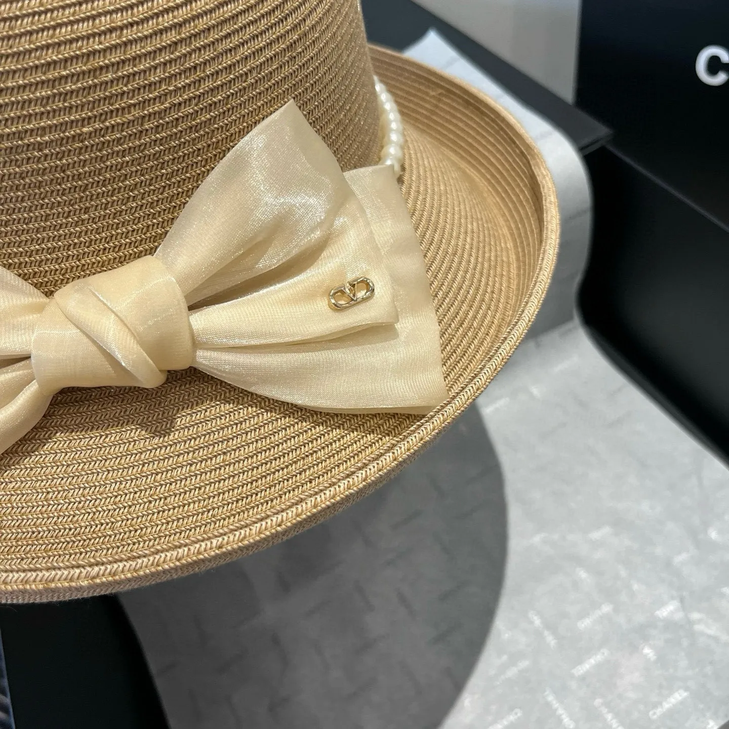 💰160¥ Valentino bow hat, rolled edge bow hat, head circumference 57cm