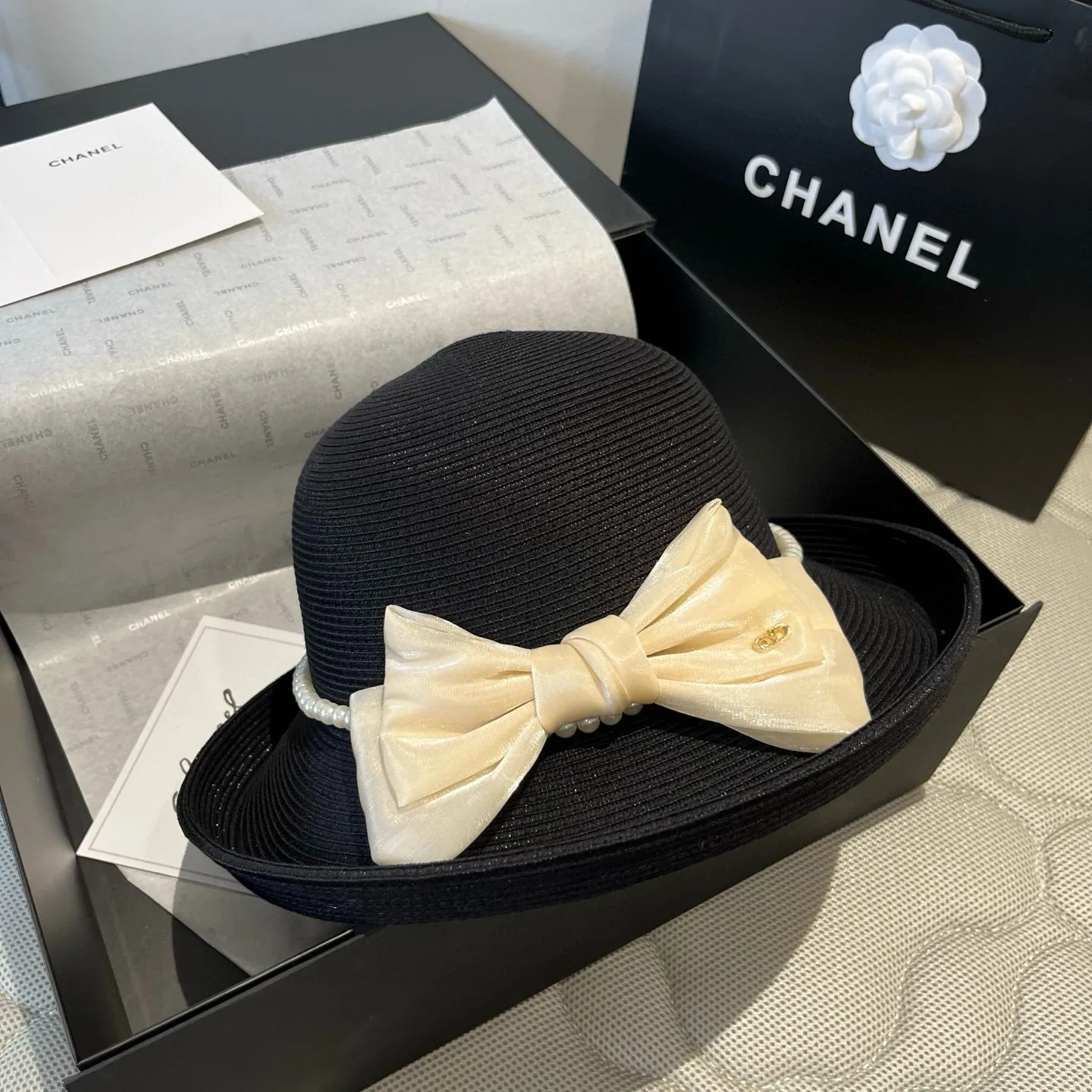 💰160¥ Valentino bow hat, rolled edge bow hat, head circumference 57cm