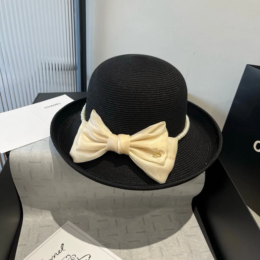 💰160¥ Valentino bow hat, rolled edge bow hat, head circumference 57cm