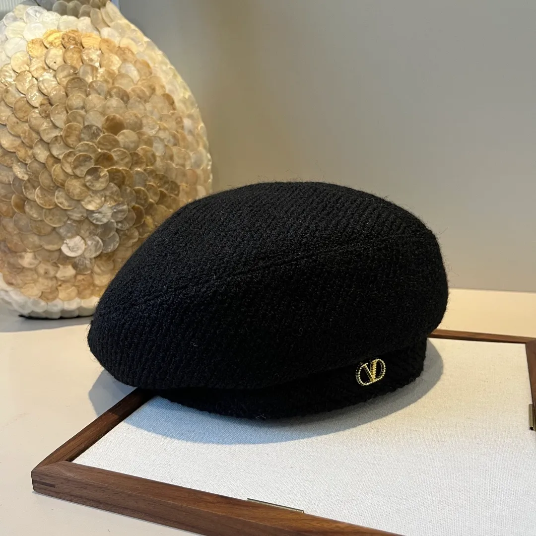 💰110¥ Valentino new beret head circumference 57cm