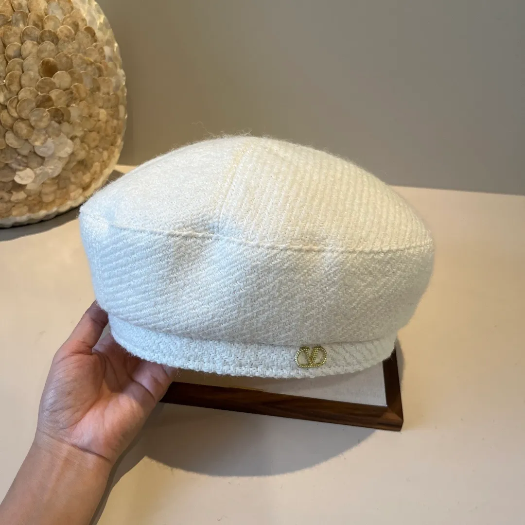 🉐170¥ Valentino new beret head circumference 57cm