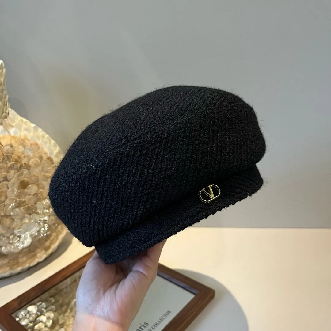💰120¥ Valentino new beret head circumference 57cm