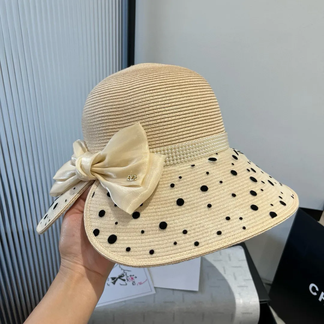 💰200¥ Valentino new basin hat, PP straw hat, basin hat, head circumference 57cm