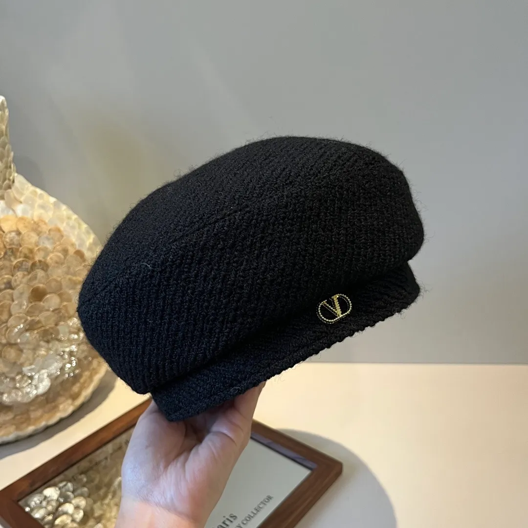 💰110¥ Valentino new beret head circumference 57cm