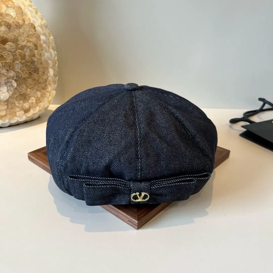 💰100¥ Valentino new beret head circumference 57cm