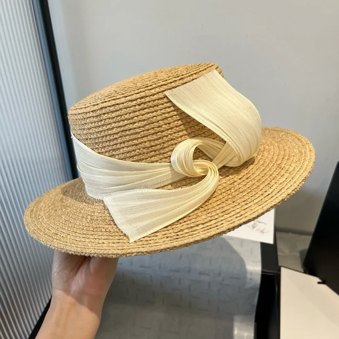 💰240¥ Valentino’s new raffia hat, high-end linen accessory, full of luxury, head circumference 57cm