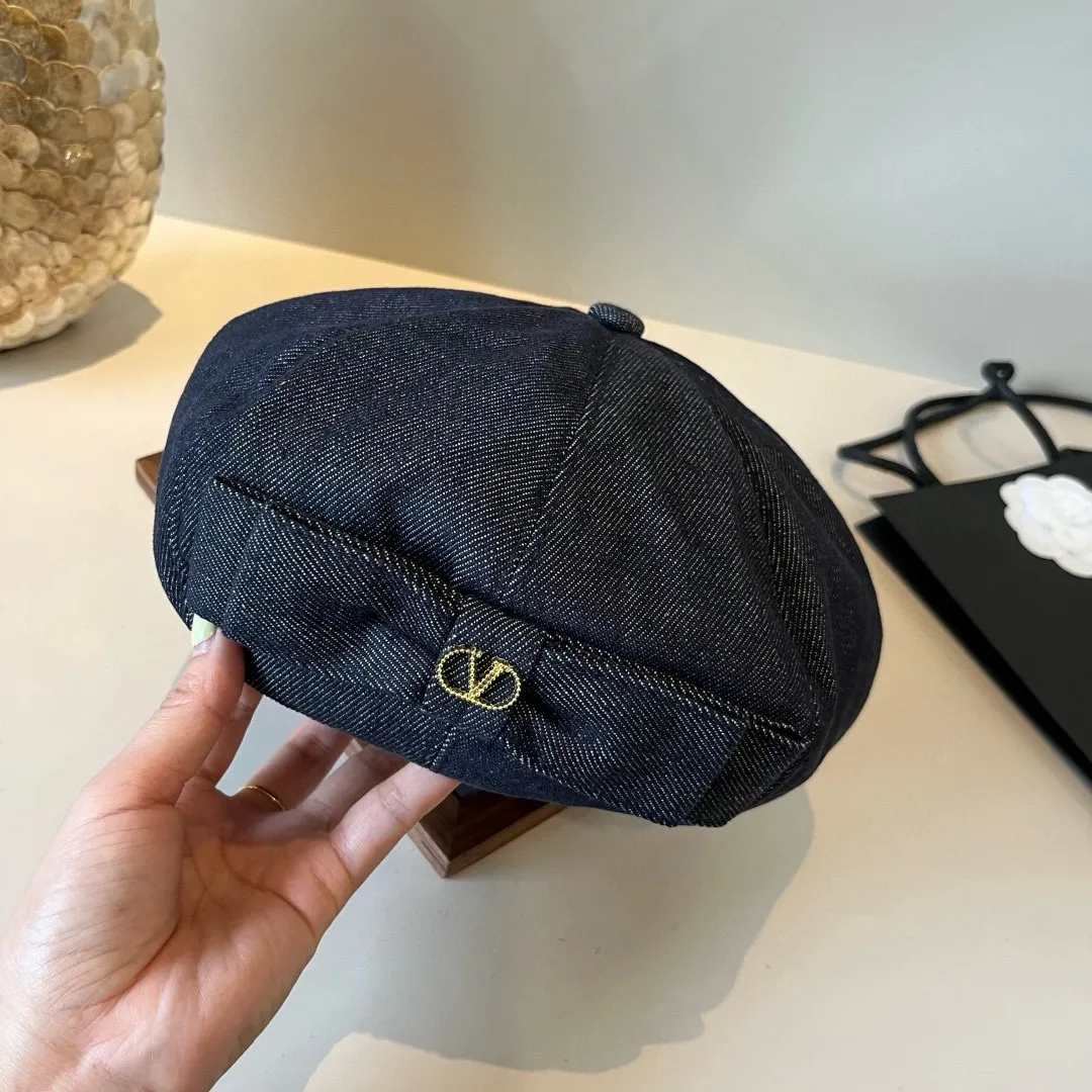 💰110¥ Valentino new beret head circumference 57cm