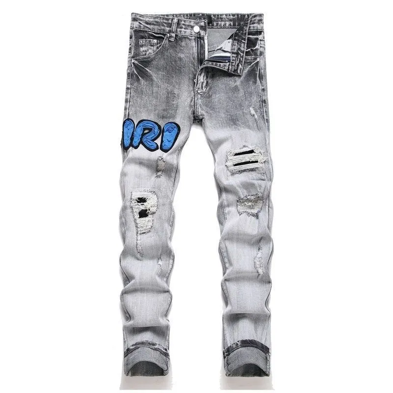 P196 Top replica AMIRI denim shorts AMIRI high street basic ripped tight stretch jeans trousers Amiriamiri is transliterated as Emil, which is the name of the founder. Mike Amiri, the founder of amiri, grew up in Los Angeles, USA. He was influenced by the local street culture Rock since he was a child, so he founded the amiri brand named after himself. A variety of trendy clothing meets the needs of different fashion players. Amiri clothing has novel and unique styles and is a well-known street brand in the United States. Many of its styles and styles are loved by many street photographers. Various clothing styles meet the needs of different people, show their unique temperament, and show the trend of dressing. amiri's jeans are relatively famous. Not only do they have many styles, but the quality of the jeans is also very good. Many celebrities have also worn amiri brand jeans. Fashionability.  Color; picture color Size: m l xl xxl