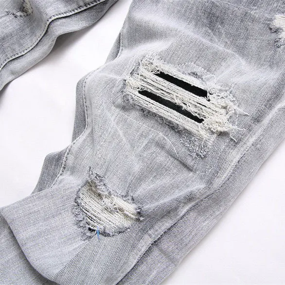 P196 Top replica AMIRI denim shorts AMIRI high street basic ripped tight stretch jeans trousers Amiriamiri is transliterated as Emil, which is the name of the founder. Mike Amiri, the founder of amiri, grew up in Los Angeles, USA. He was influenced by the local street culture Rock since he was a child, so he founded the amiri brand named after himself. A variety of trendy clothing meets the needs of different fashion players. Amiri clothing has novel and unique styles and is a well-known street brand in the United States. Many of its styles and styles are loved by many street photographers. Various clothing styles meet the needs of different people, show their unique temperament, and show the trend of dressing. amiri's jeans are relatively famous. Not only do they have many styles, but the quality of the jeans is also very good. Many celebrities have also worn amiri brand jeans. Fashionability.  Color; picture color Size: m l xl xxl