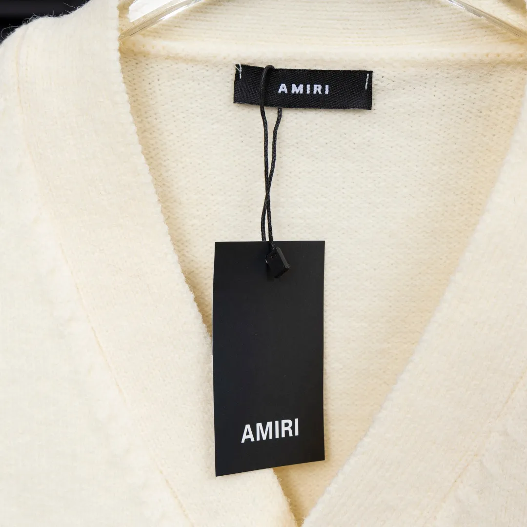 P360 Style: AMIRI Emile bone splicing long-sleeved knitted cardigan jacket Size: S-XXL Fabric: Wool blend Accessories: Full set of customized original accessories No gender distinction, same style for men and women