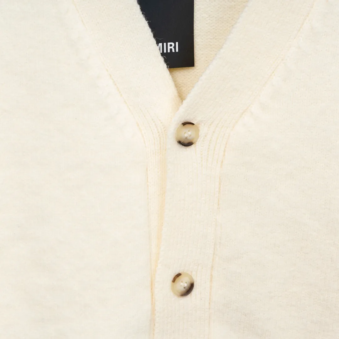 P360 Style: AMIRI Emile bone splicing long-sleeved knitted cardigan jacket Size: S-XXL Fabric: Wool blend Accessories: Full set of customized original accessories No gender distinction, same style for men and women
