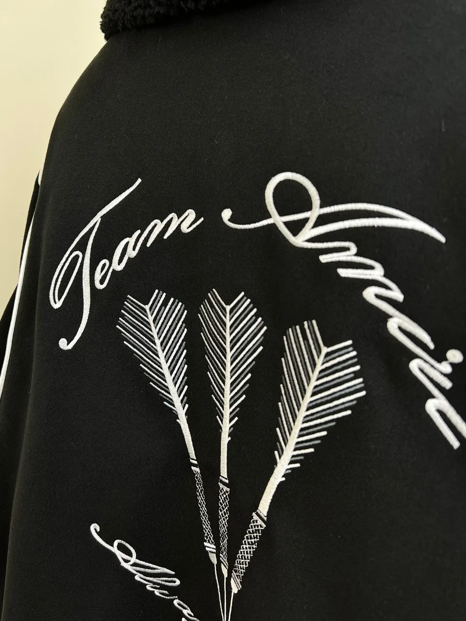 7045#P536 Cotton 258.AMIRI22 autumn and winter letter embroidered badge popular casual long-sleeved baseball uniform and cotton jacket. Color: black. Size: S M L XL