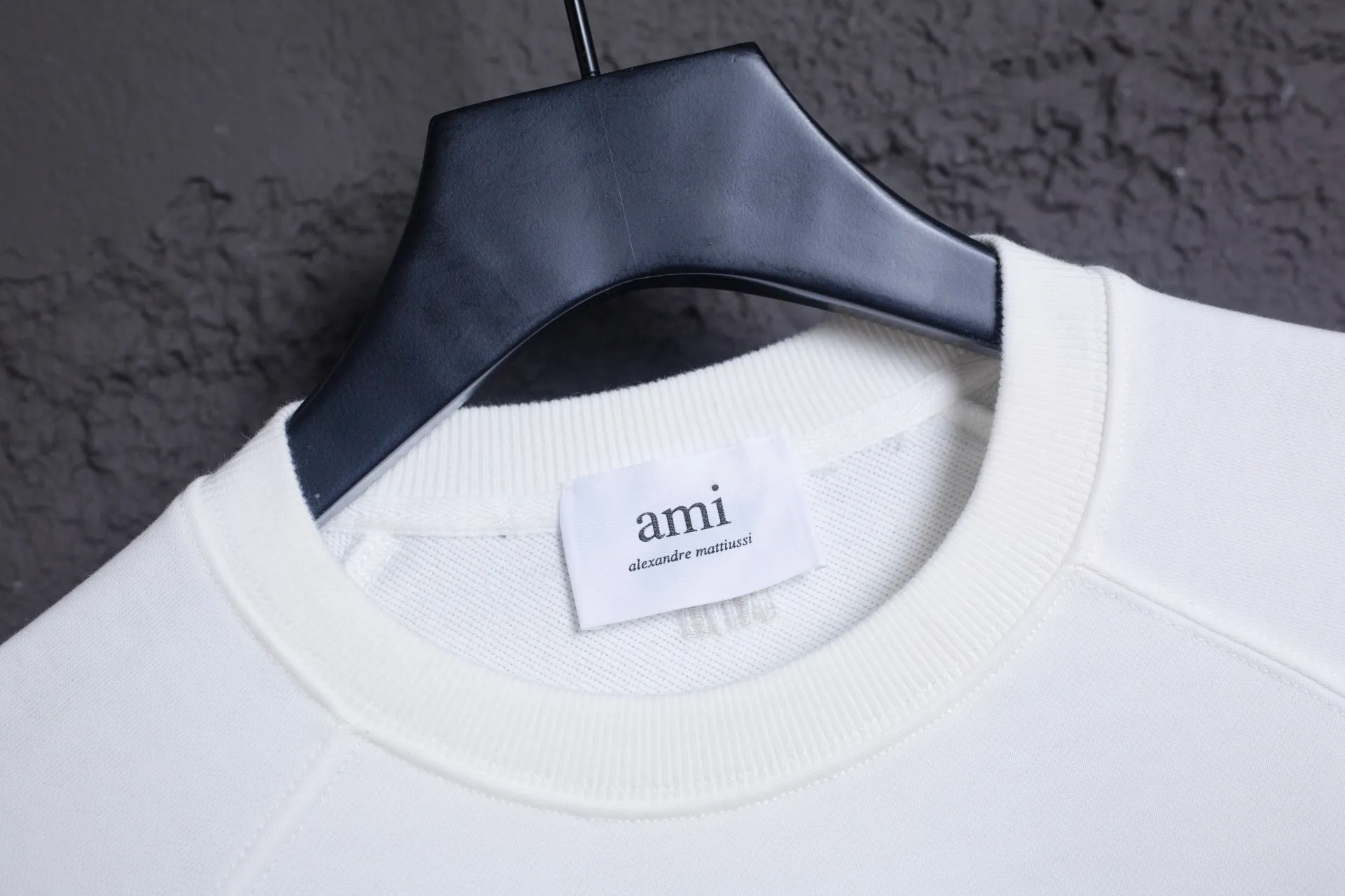 P146 AMI 25 new autumn and winter towel embroidered big heart towel embroidered raglan round neck sweatshirt, customized 360g pure cotton fabric, high version, new main wheat, washed wheat, same style for men and women, color: white, size: S-XL