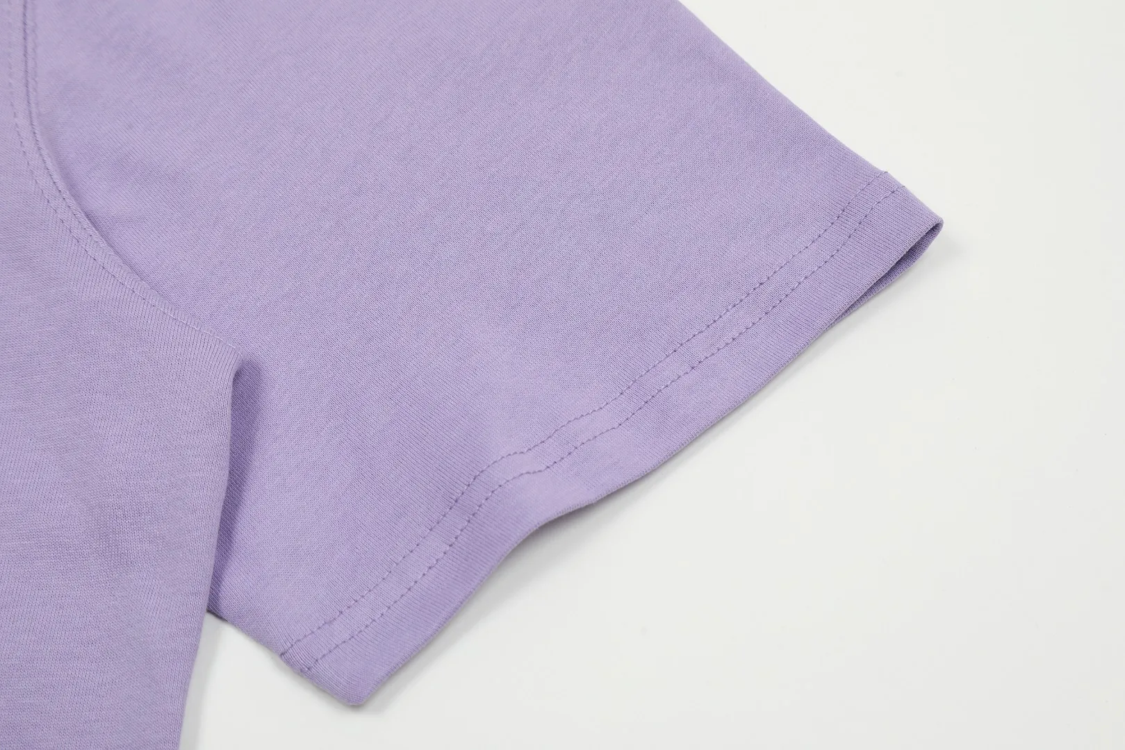 Ami Amy 2024ss autumn classic small embroidered love short sleeves ✅240G Xinjiang long-staple cotton top double yarn, shrinkage rate controlled at 2%, export-grade solid color quality, truly not easy to deform, shrink, and not fade ✅Maximum size can be worn 230 pounds, no pressure to export to Europe and the United States, size S-XL Color: 7 colors, white, black, gray, sky blue, navy, sapphire blue, dark green, coffee, brown, apricot Egg yolk, wine red, meat powder, taro purple