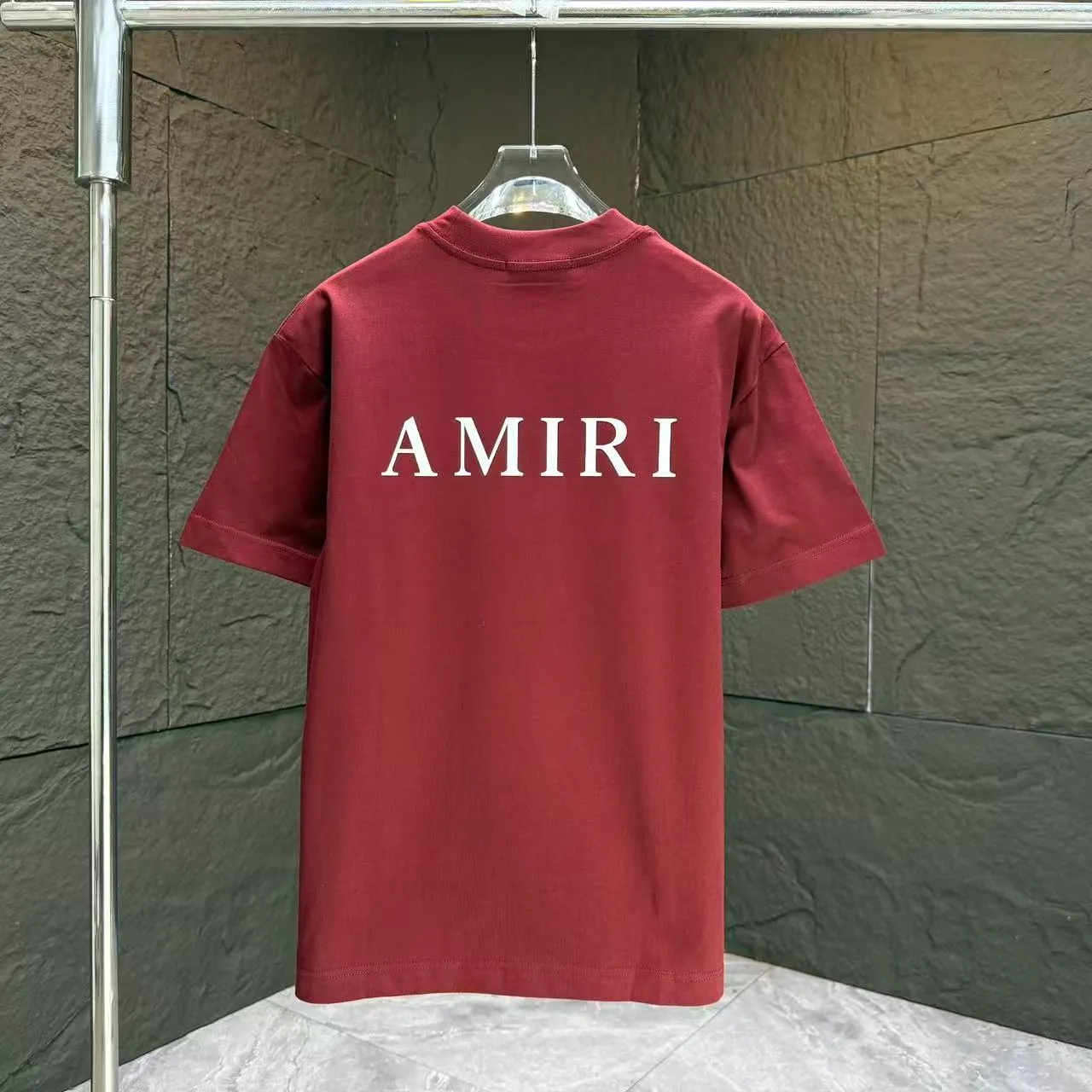 P150 AMIRI* 2025 autumn and winter new short-sleeved T-shirt Customized pure cotton letter logo three-dimensional foam Color: black white clever color dark red Size: S M L XL XXL