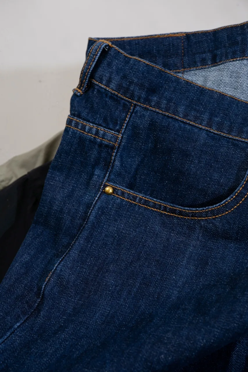 LV 2024 FW new autumn and winter cotton denim blue casual shorts, classic fit, Damier nubuck label decoration on the back waist, LV Ropes embroidered rope effect, with brand patch logo, metal lettering studs and buttons