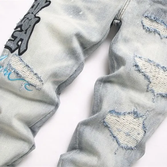 P180 Top replica AMIRI jeans trousers AMIRI high street basic ripped tight stretch jeans trousers Amiriamiri is transliterated as Emil, which is the name of the founder. Mike Amiri, the founder of amiri, grew up in Los Angeles, USA, and was influenced by the local street culture Rock since he was a child. Therefore, he founded the amiri brand named after himself. A variety of trendy clothing meets the needs of different fashion players. Amiri clothing has novel and unique styles and is a well-known street brand in the United States. Many of its styles and styles are loved by many street photographers. Various clothing styles meet the needs of different people, show their unique temperament, and show the trend of dressing. amiri's jeans are relatively famous. Not only do they have many styles, but the quality of the jeans is also very good. Many celebrities have also worn amiri brand jeans.  The jeans of the amiri brand break through the production process and cutting of the original jeans. The fabrics are relatively soft and comfortable, and are not as hard as some jeans, which can irritate the skin and cause the skin to bleed when worn. Los Angeles trendy brand Amiri's jeans are made with great detail from tailoring to texture, adding wrinkles, bullet holes, damage and other details to add to the trendiness of the jeans. You can choose the style that suits you according to your own needs. Only when you wear a suitable style can you have a certain sense of fashion.  In recent years, high street has become a word that appears more and more frequently in men's clothing. High street style has also become an important direction for everyone's matching. High street related items are basically inseparable from oversize or off-shoulder tops. The lower body is matched with trackpants or tight-fitting denim. In my opinion, the most representative one is perhaps annihilation. Color; picture color Size: m l xl xxl