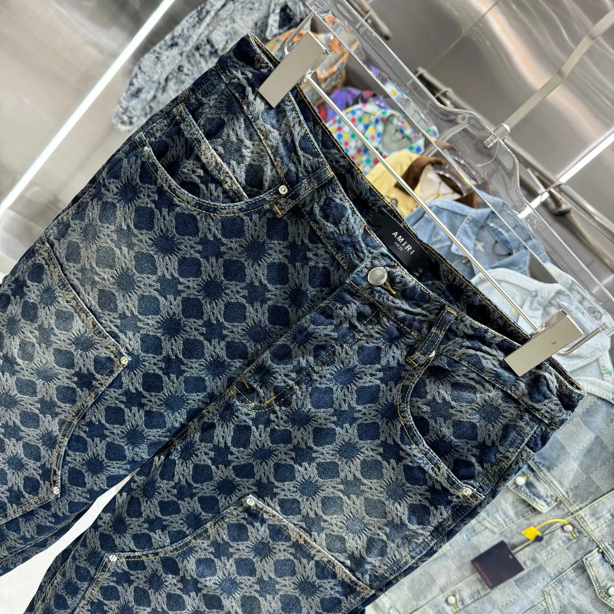 P300 Amiri full-print LOGO jacquard workwear street fashion loose straight jeans Color Picture Color Code Number 30 32 34 36 38