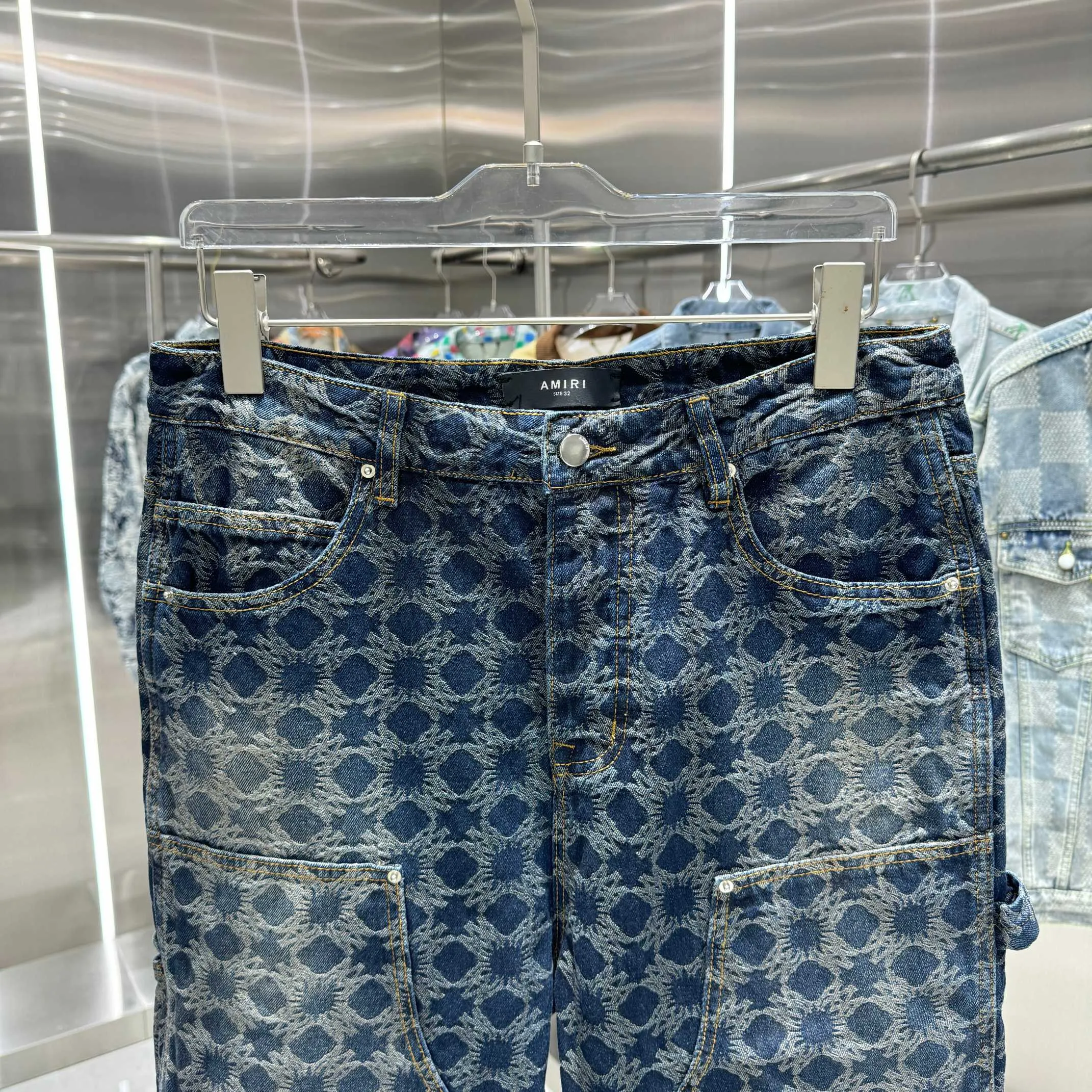 P300 Amiri full-print LOGO jacquard workwear street fashion loose straight jeans Color Picture Color Code Number 30 32 34 36 38