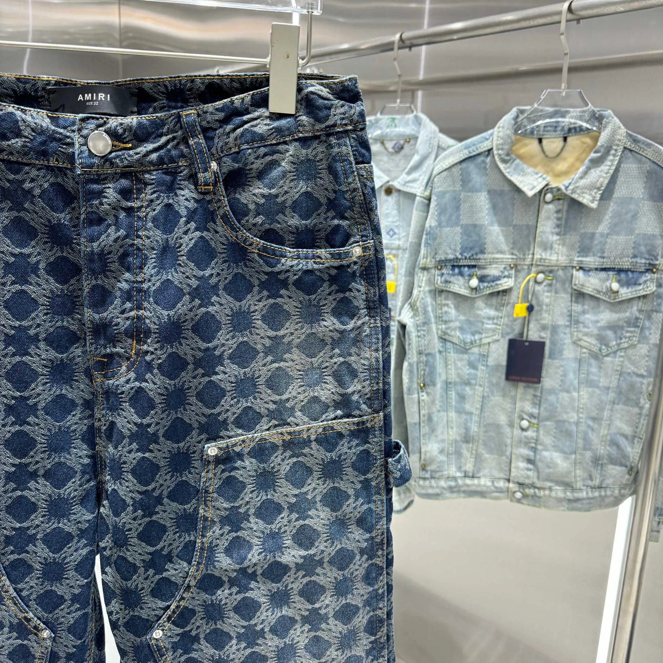 P300 Amiri full-print LOGO jacquard workwear street fashion loose straight jeans Color Picture Color Code Number 30 32 34 36 38