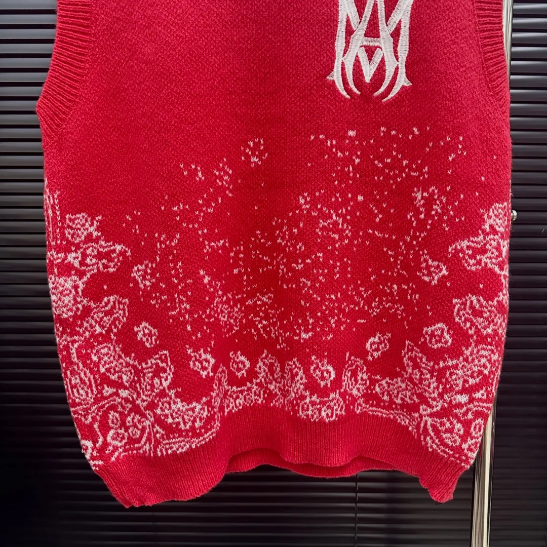 P230 Style: AMIRI Emir craft jacquard vest Size: S-XXL Fabric: Wool blend Accessories: Full set of customized original accessories No gender distinction, same style for men and women