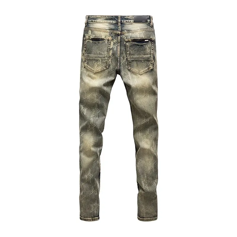 #N19 P246💰 (Top version) AMIRI hot high street jeans slim fit stretch washed knife cut trousers men's fashion AMIRI amiri is transliterated as Emil, which is the name of the founder. Mike Amiri, the founder of amiri, grew up in Los Angeles, USA. He was influenced by local street culture and Punk Rock since childhood, so he founded the amiri brand named after himself. A variety of trendy brand clothing meets the needs of different fashion players. Amiri clothing has novel and unique styles and is a well-known street brand in the United States. The styles and styles of many clothes are loved by many street photographers. The various clothing styles meet the dressing needs of different people, show their unique temperament, and show the trend of dressing. amiri's jeans are relatively famous. Not only do they have many styles, but the quality of the jeans is also very good. Many celebrities have also worn amiri brand jeans. Color: Picture color Size: 28, 30, 32, 34, 36 28 30 32 34 36 Waist 71 76 81 86 91 Qianlang 26.5 27.5 28.5 29.5 30.5 Hou Lang 37 38 39 40 41 Foot 14 14.8 15.6 16.4 17.2 Foreign Minister 100 102 104 106 107