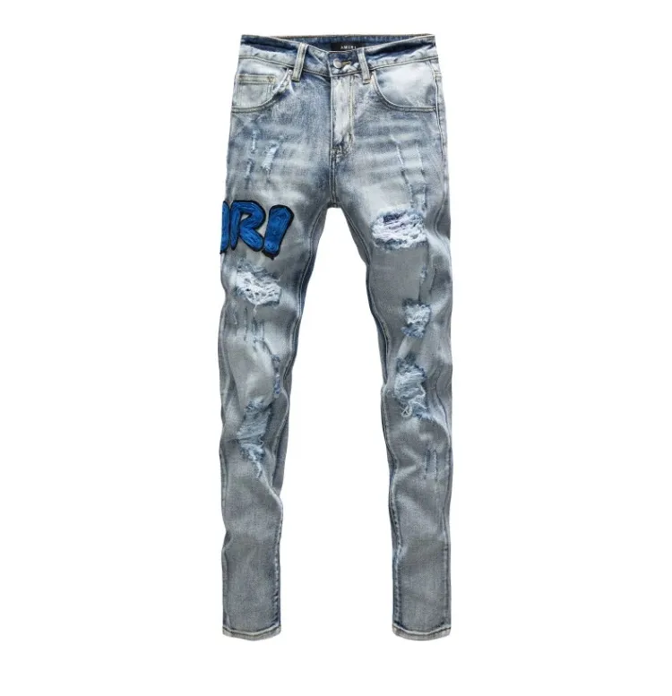 #N08 P246💰 (Extreme Version) AMIRI High Street Jeans Slim Fit Stretch Washed Knife Cut Hole Pants Men's Fashion AMIRI amiri is transliterated as Emil, which is the name of the founder. Mike Amiri, the founder of amiri, grew up in Los Angeles, USA. He was influenced by local street culture and Punk Rock since childhood, so he founded the amiri brand named after himself. A variety of trendy clothing meets the needs of different fashion players. Amiri clothing has novel and unique styles and is a well-known street brand in the United States. The styles and styles of many clothes are loved by many street photographers. The various clothing styles meet the dressing needs of different people, show their unique temperament, and show the trend of dressing. amiri's jeans are relatively famous. Not only do they have many styles, but the quality of the jeans is also very good. Many celebrities have also worn amiri brand jeans. Color: Picture color Size: 28, 30, 32, 34, 36 28 30 32 34 36 Waist 71 76 81 86 91 Qianlang 26.5 27.5 28.5 29.5 30.5 Hou Lang 37 38 39 40 41 Foot 14 14.8 15.6 16.4 17.2 Foreign Minister 100 102 104 106 107