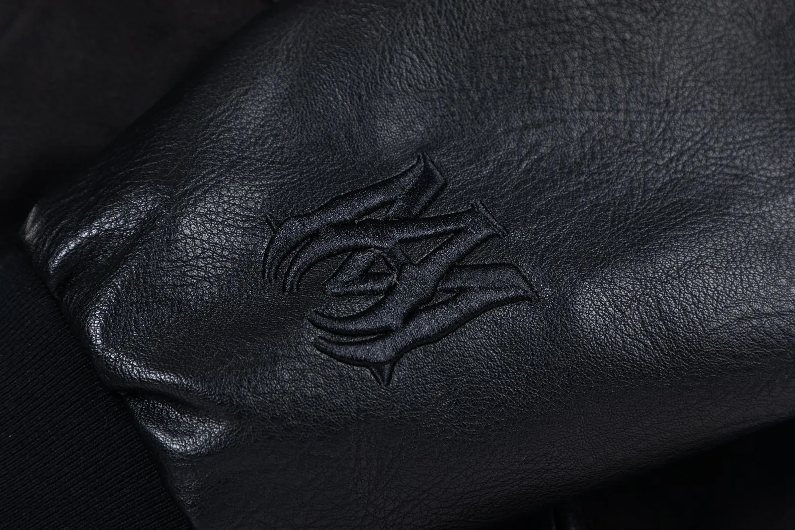 7158#P456AMIRI leather embroidered LOGO, color: black, size: S M L XL