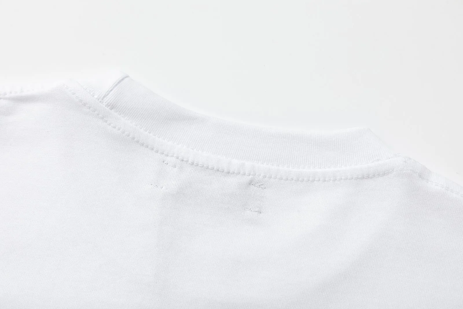8040#P144amiri new logo loose version T-shirt, made of 300g weight fabric, color: black, white, size: S M L XL