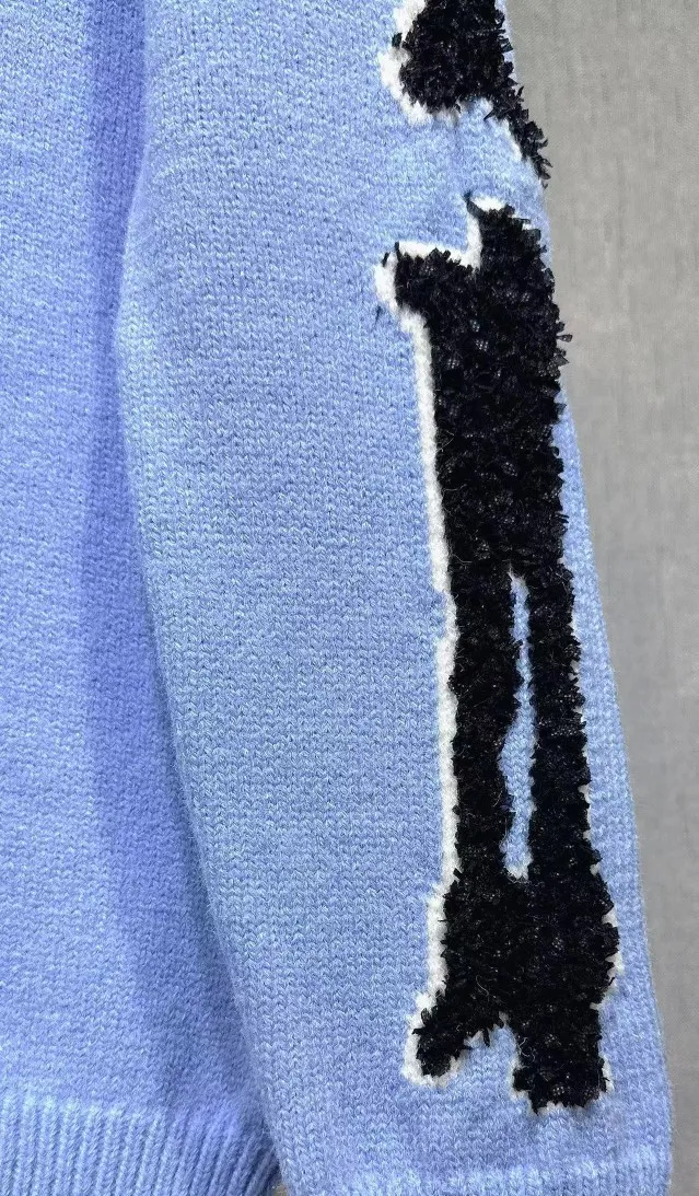 P270 🎉AMIRI new V-neck cardigan sweater, logo embroidery on the chest, 1:1 towel embroidery on the sleeves Color: apricot white, cerulean blue, black, size: S M L XL XXL