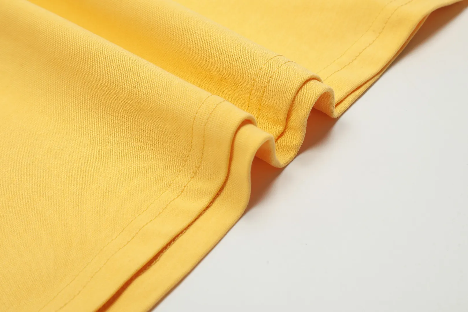 Ami Amy 2024ss autumn classic small embroidered love short sleeves ✅240G Xinjiang long-staple cotton top double yarn, shrinkage rate controlled at 2%, export-grade solid color quality, truly not easy to deform, shrink, and not fade ✅Maximum size can be worn 230 pounds, no pressure to export to Europe and the United States, size S-XL Color: 7 colors, white, black, gray, sky blue, navy, sapphire blue, dark green, coffee, brown, apricot Egg yolk, wine red, meat powder, taro purple