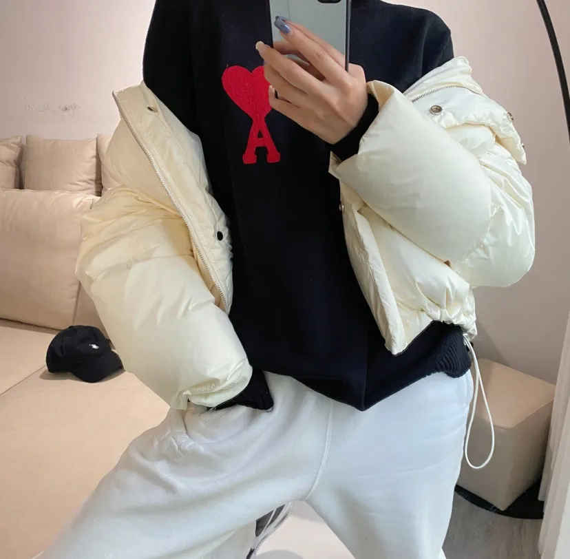 🅿️230 AMI sweater embroidery model ① Differentiated from the core-spun wool replica version on the market ② 100% pure cotton wool ③ Customized weaving weight up to 800 grams ④ Three-label QR code official website sticker ⑤ Official website size: S-L ⑥ Color: black