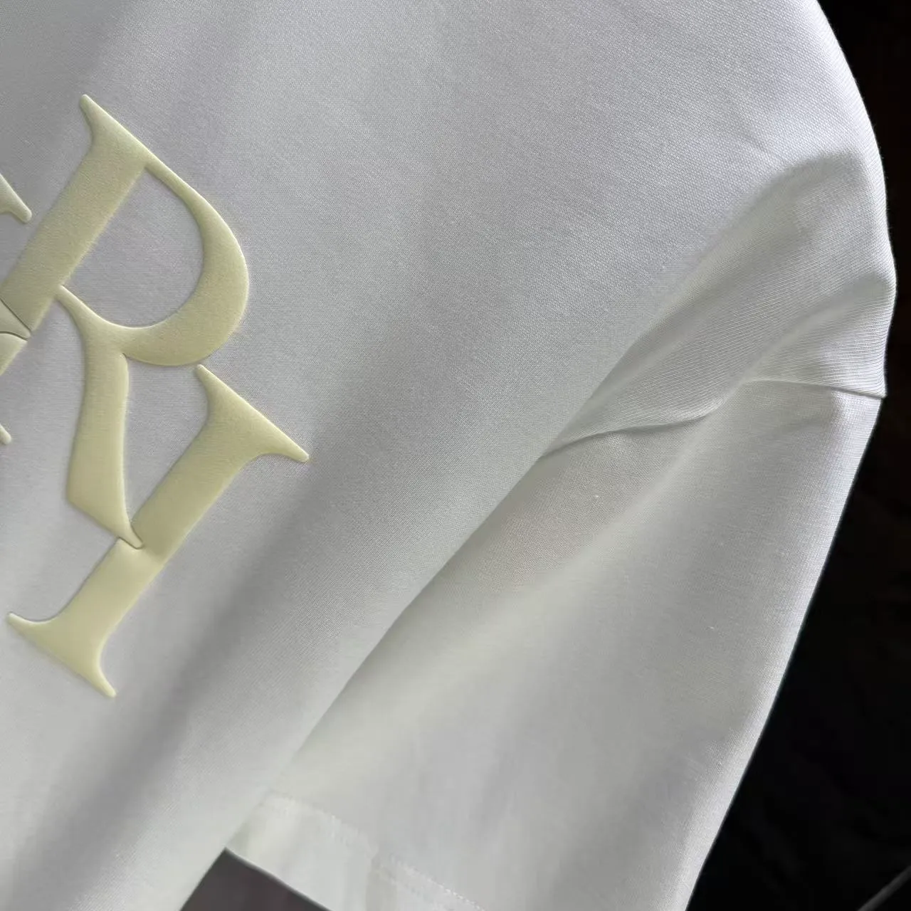 P140 AMIRI* 2025 autumn and winter new short-sleeved T-shirt, customized pure cotton letter logo, three-dimensional foaming, color: black, white, smart color, dark blue, code number: S M L XL XXL