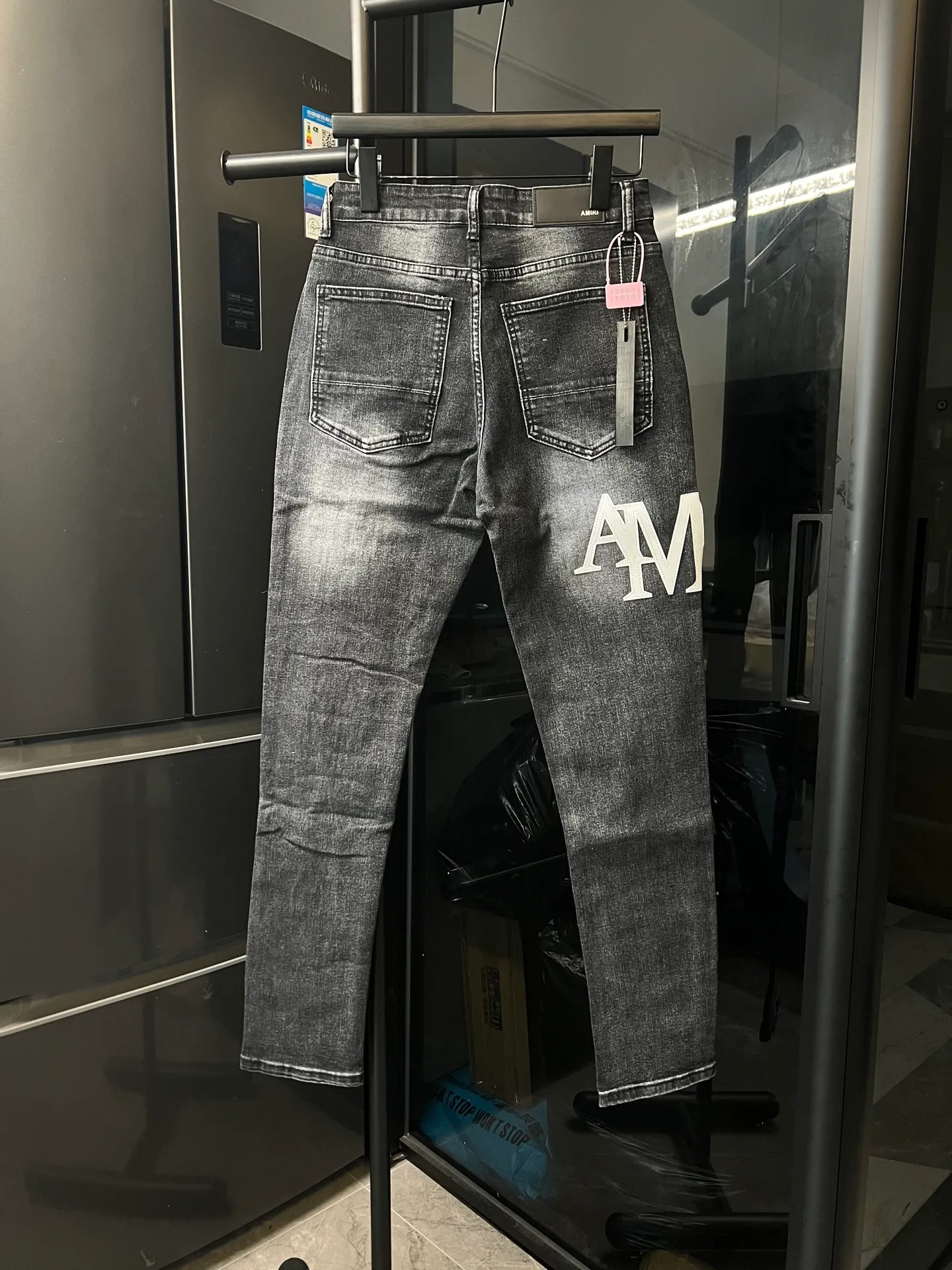 P250 [next day] Amiri MX1 25Ss Knee Knife Cut Holes Leather Washed Jeans (Black) Size: 28 30 32 34 (corresponds to s-xl) Detailed sizes can be found in Figure 9