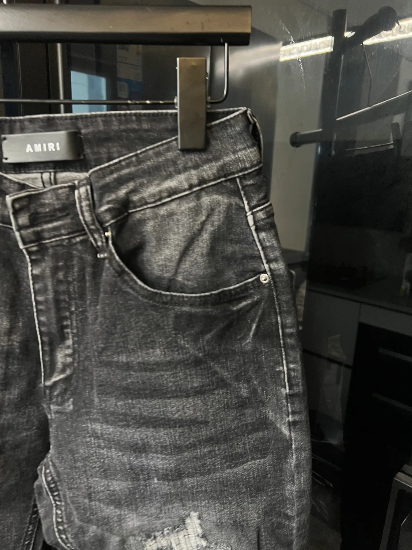 P250 [next day] Amiri MX1 25Ss Knee Knife Cut Holes Leather Washed Jeans (Black) Size: 28 30 32 34 (corresponds to s-xl) Detailed sizes can be found in Figure 9