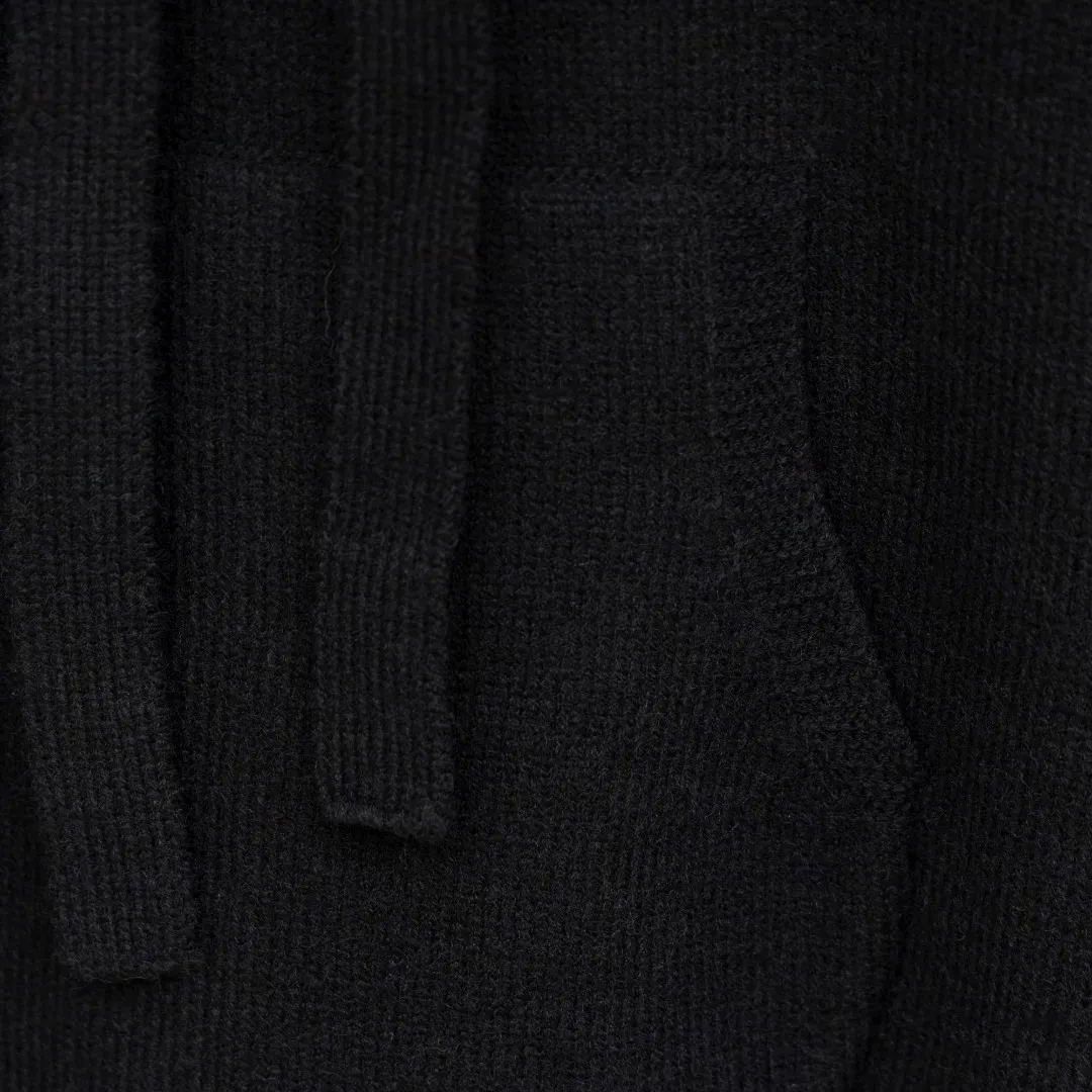 P360 Style: AMIRI Emile bone splicing hooded long-sleeved sweater Size: S-XXL Fabric: Wool blend Accessories: Full set of customized original accessories No gender distinction, same style for men and women