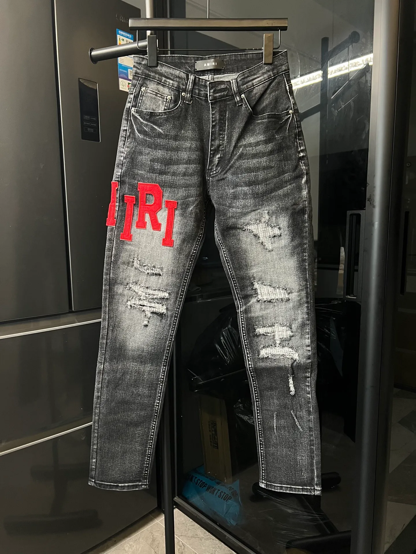 P250 [next day] Amiri MX1 25Ss Knee Knife Cut Holes Leather Washed Jeans (Black) Size: 28 30 32 34 (corresponds to s-xl) Detailed sizes can be found in Figure 9